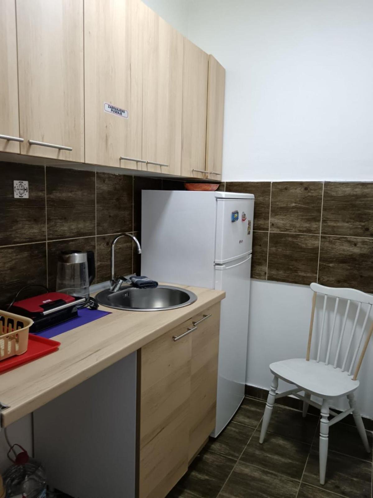 Easy Check In Apartments 021 Vladika Novi Sad Extérieur photo