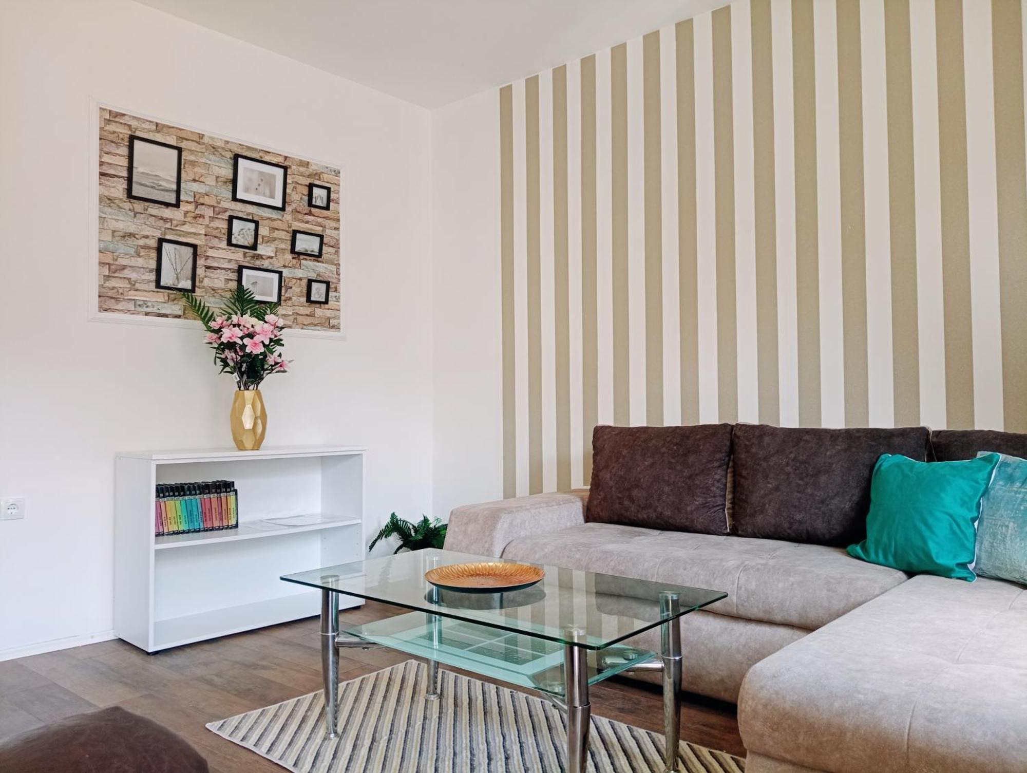 Easy Check In Apartments 021 Vladika Novi Sad Extérieur photo