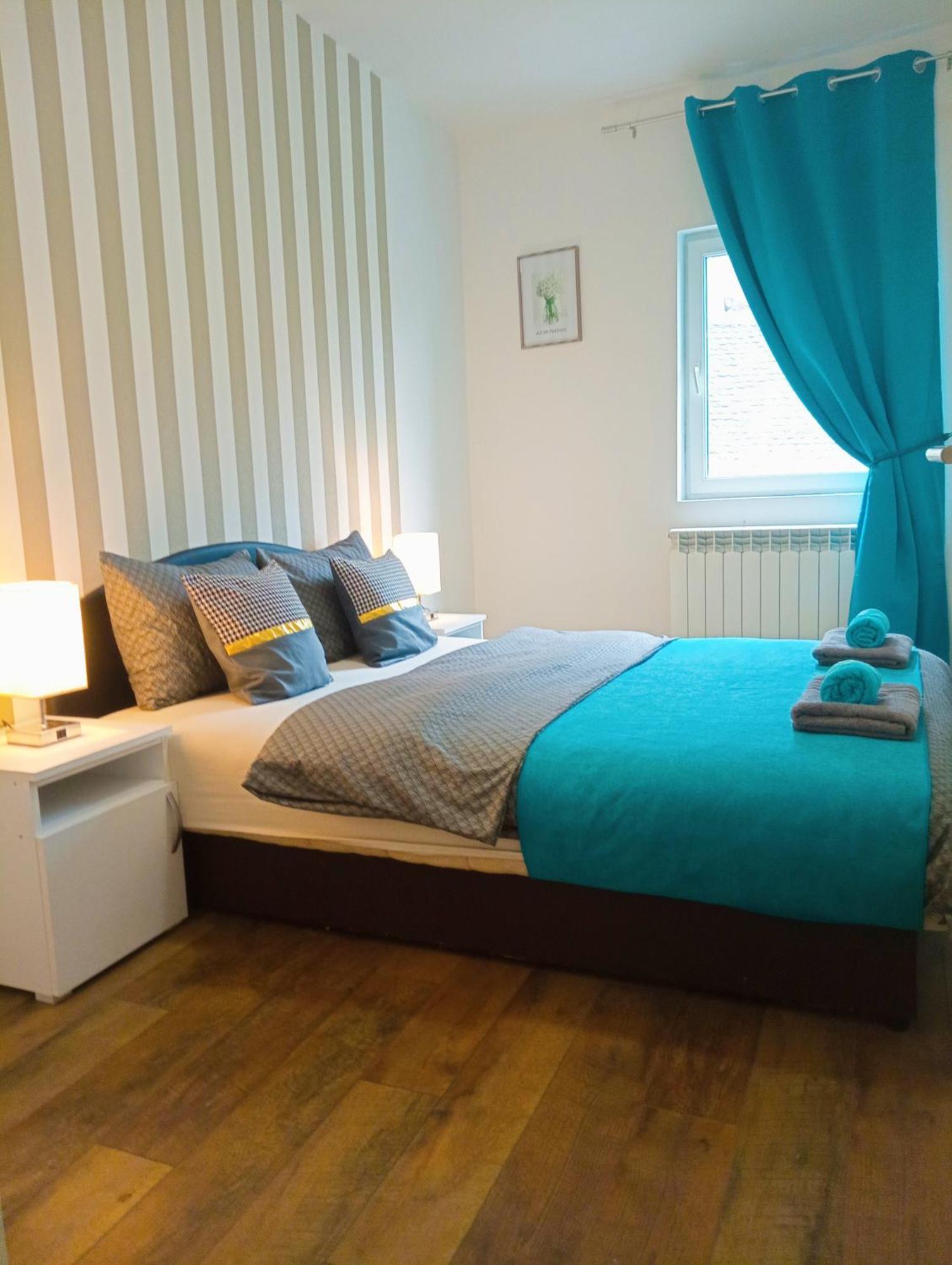 Easy Check In Apartments 021 Vladika Novi Sad Extérieur photo